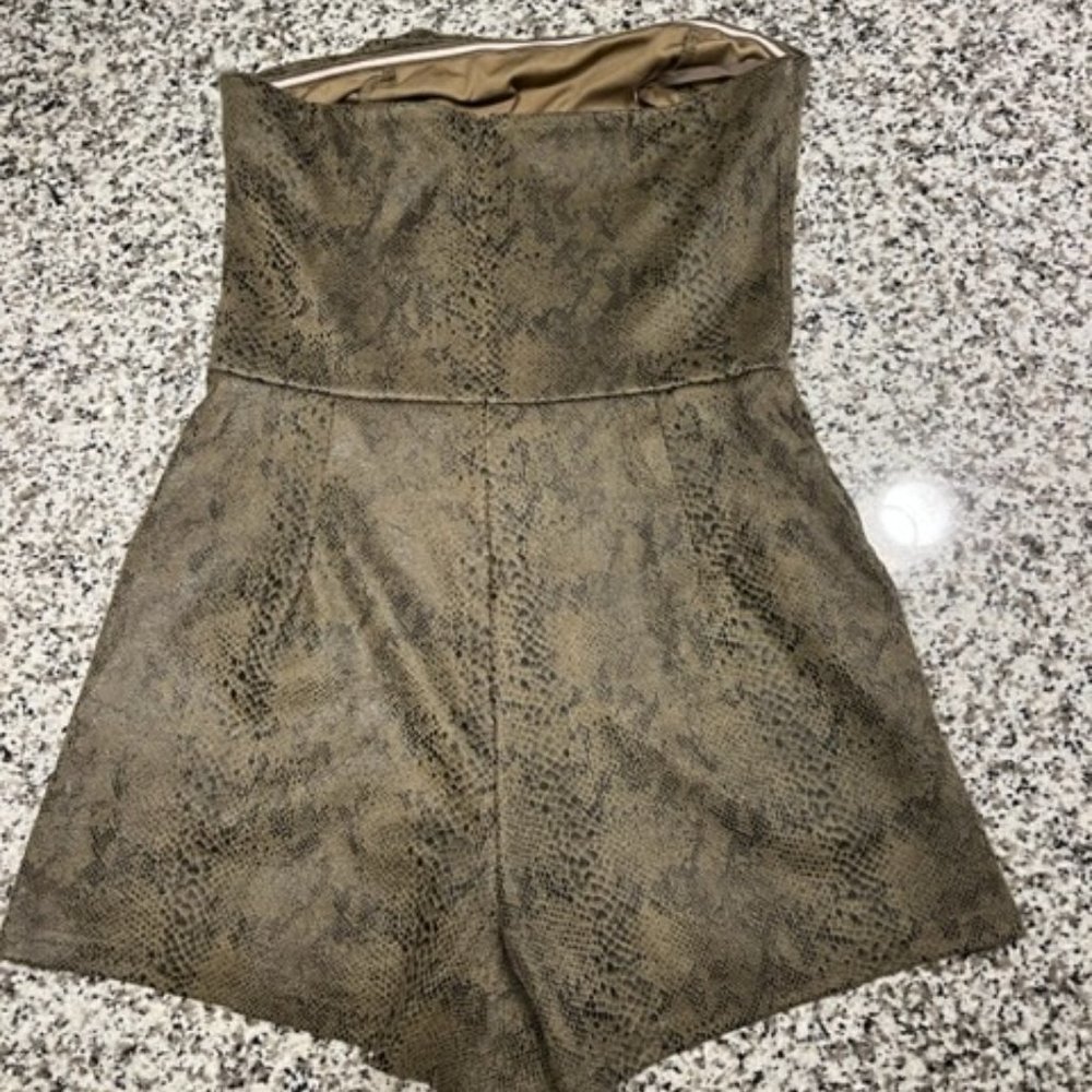 She + Sky Romper - Picture 3 of 6